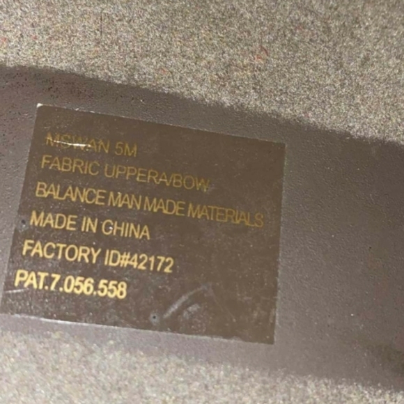 Material Girl Bow Sandals - Picture 10 of 11